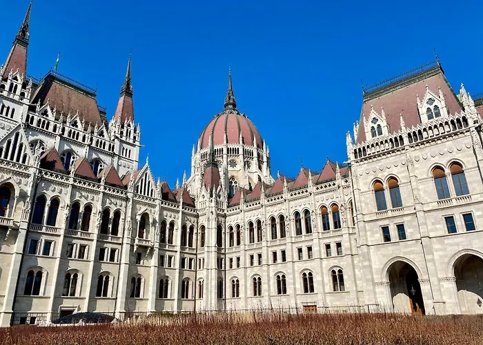 Parliament Апартаменты *